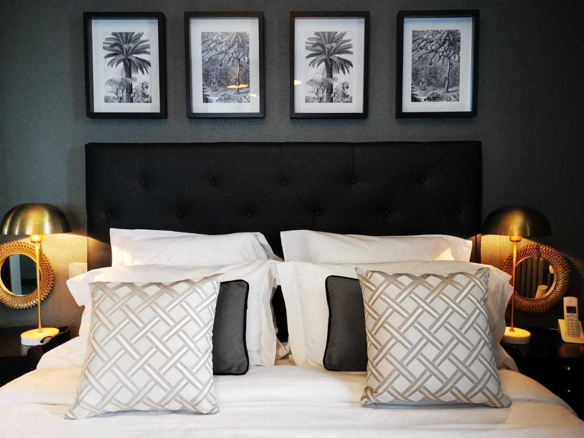 Le Boeuf Couronne - Hotel & Restaurant Chartres- Logis Hotels Bagian luar foto